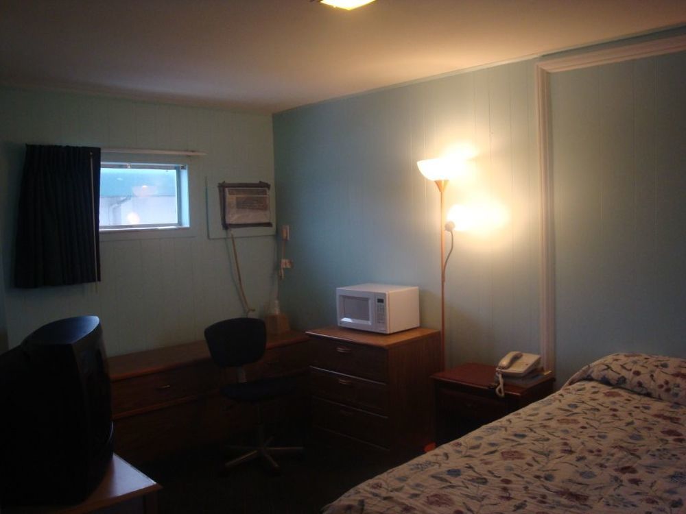 Currys Motel By Oyo Saginaw Mi Ruang foto