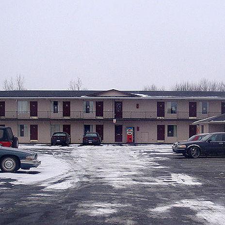 Currys Motel By Oyo Saginaw Mi Bagian luar foto