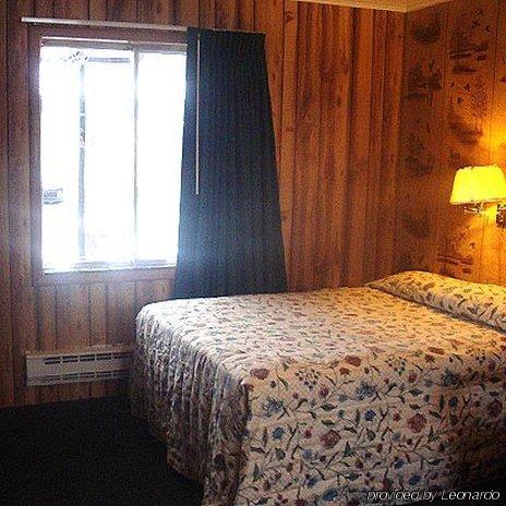 Currys Motel By Oyo Saginaw Mi Bagian luar foto